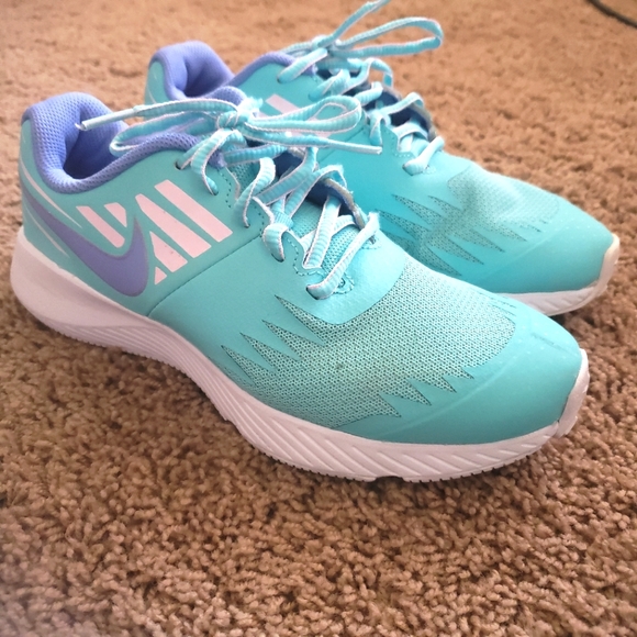 Nike Other - Nike Star Runner GS Running Shoe Aqua Youth Size 5.5